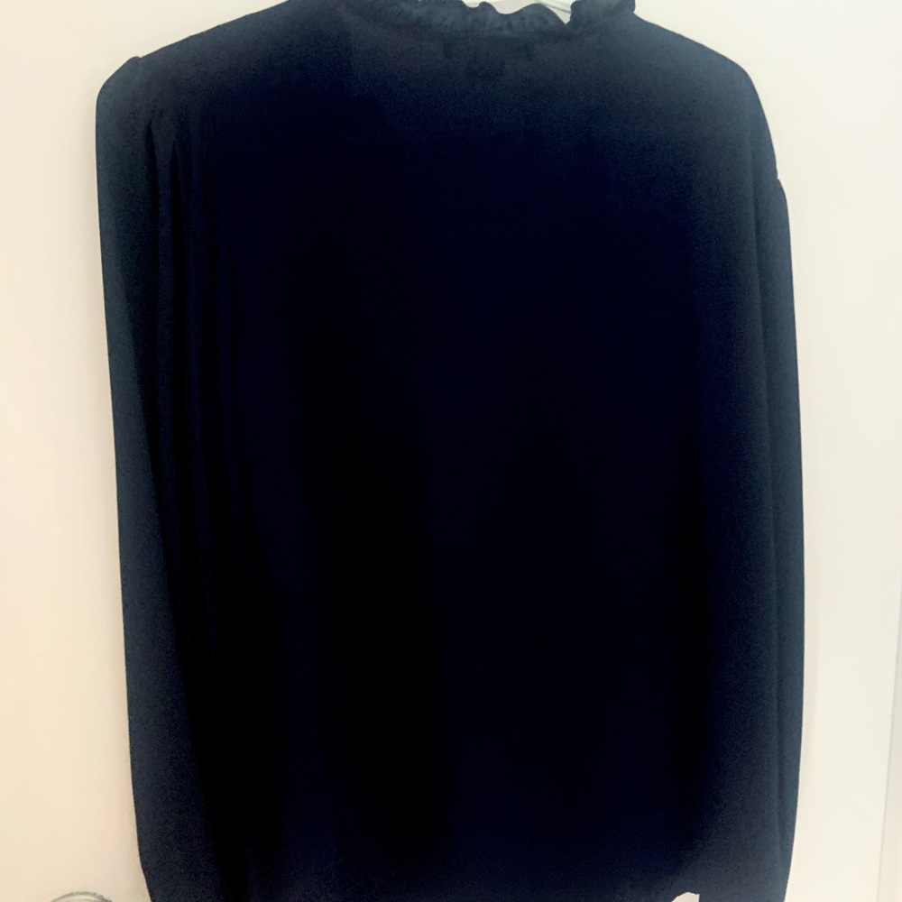 Suzy Shier Navy Blouse - Picture 3 of 9